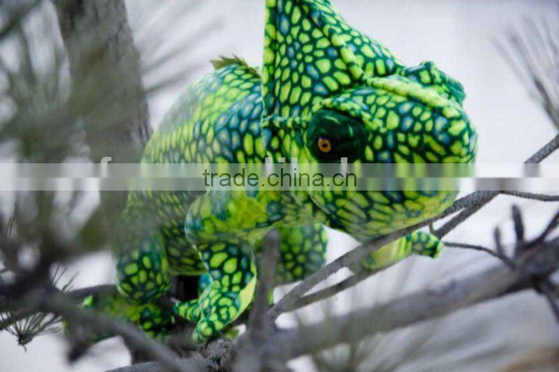 2014 new design realistic chameleon plush toy
