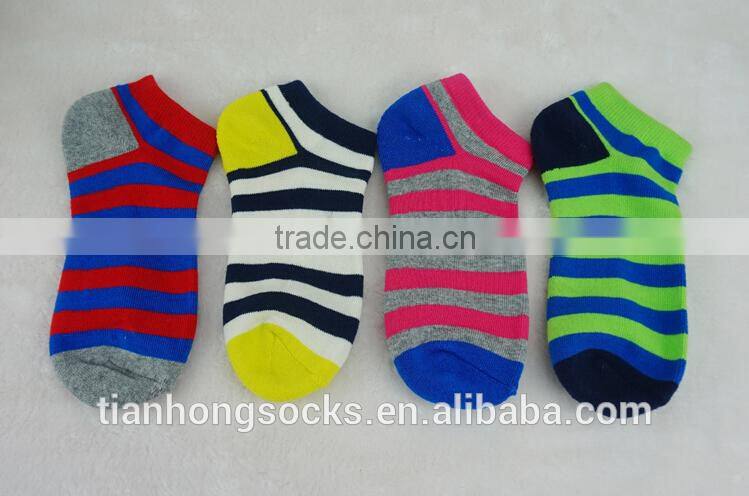 Zhuji competiitive price wholesale colorful striped men terry socks