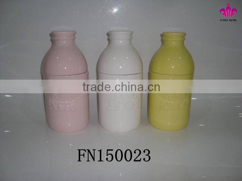 Ceramic seal canister with rooster design