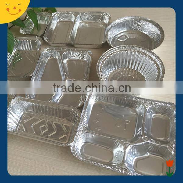 Disposable aluminum container for food packaging