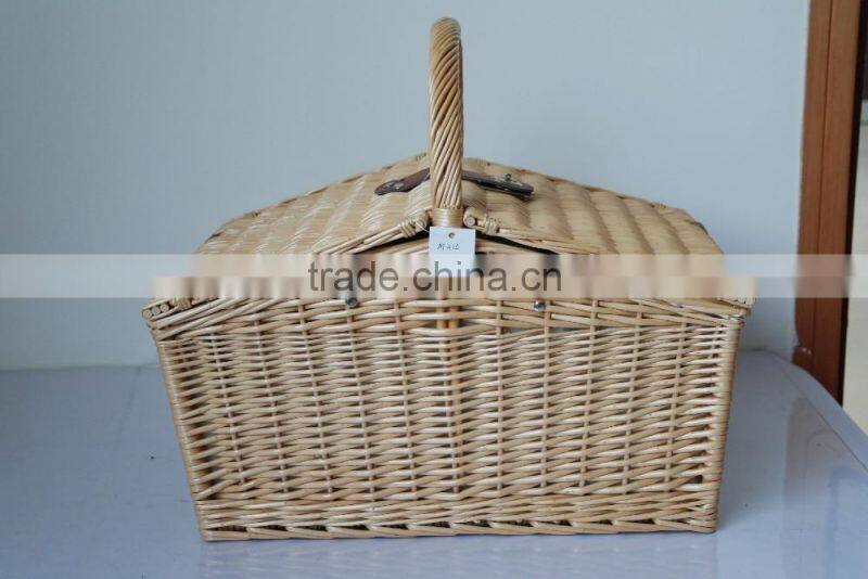 2016 spring new design wholesale valentine gift basket