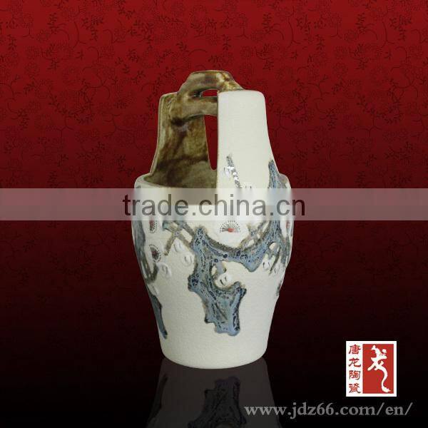 Handmade painted flower basket craft made in Jingdezhen
