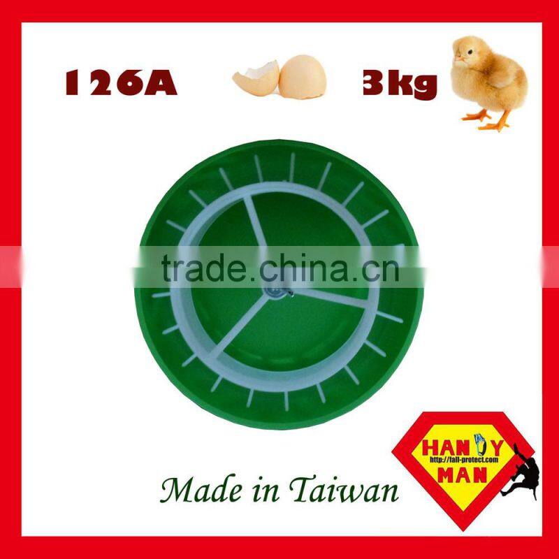 Crown Classic Animal Chicken Poultry Plastic Gear Box Feeder