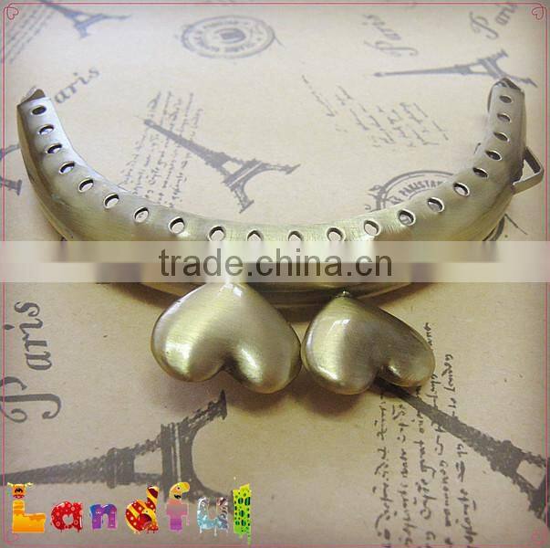 Vintage Brass Heart Closure Handmade Sewing Coin Purse Frame