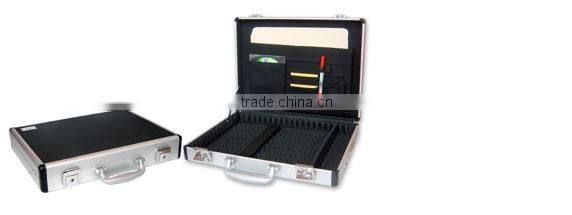 Fshional aluminum suitcase travel set with hard,cheap suitcase for travelling in tool case