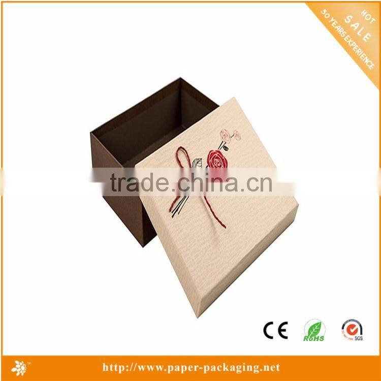 Custom High-grade Luxury Paper square Packaging For chocolate/candy/cake Gift box