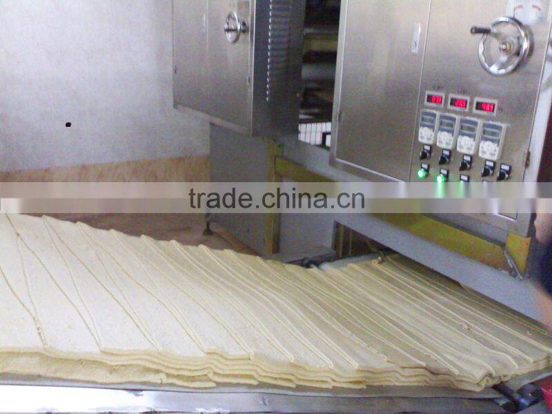Horizontal dough mixer