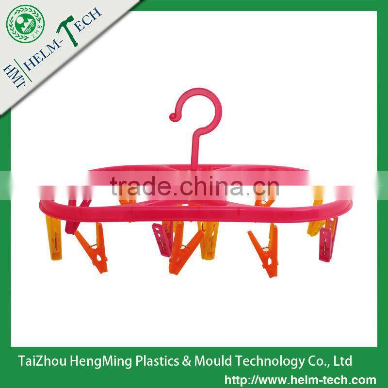 Plastic Clothes Hanger --Z8089