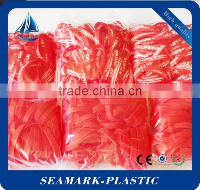 High qualiry promotional keyring plastic silicone band keychain