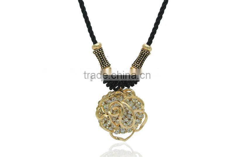 new design crystal pendant & naruto necklace LN049