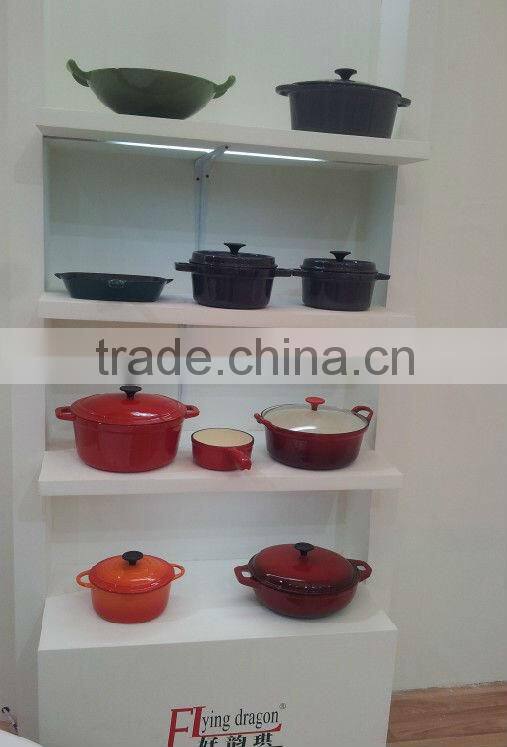 cast iron oval casserole