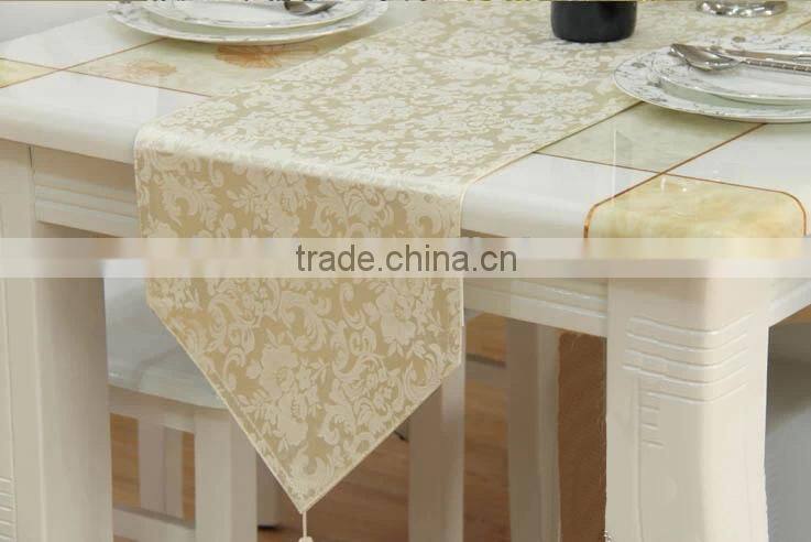 Customized High Quality Table Runner for Round Tables