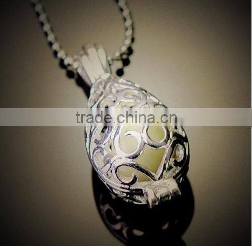Mini Order New Piercing luminous stone Pendant Necklace Couple Love Long Chain Necklace Pendant Gifts