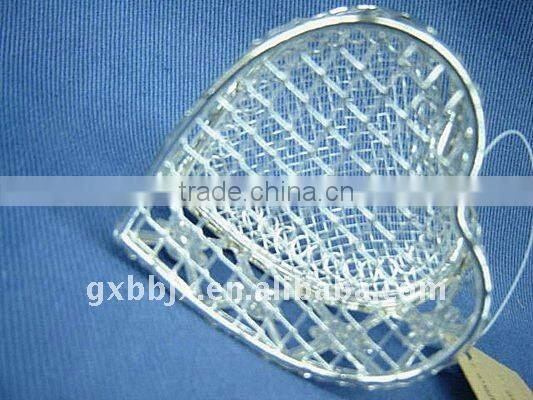 Heart shaped silver wire birthday gift boxes