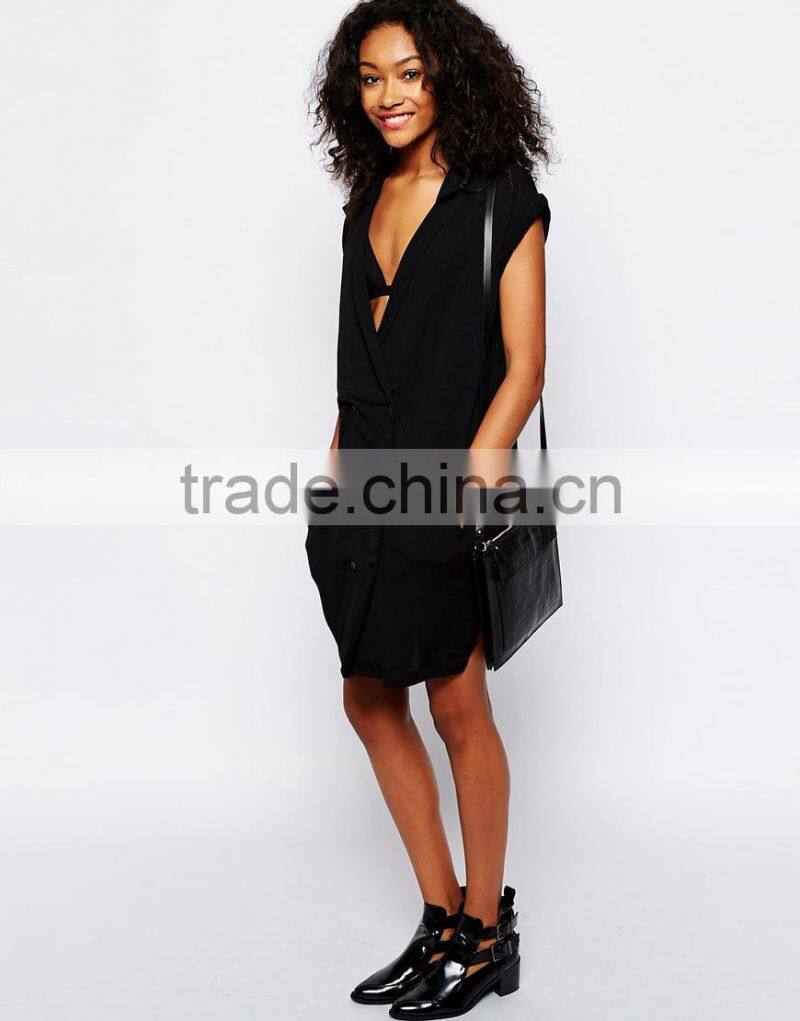 kater Dress with Textured Seam Detail and Short Sleeves