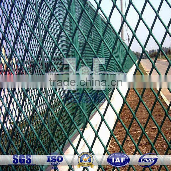 PVC Coated Diamond Hole Expanded Mesh Fence