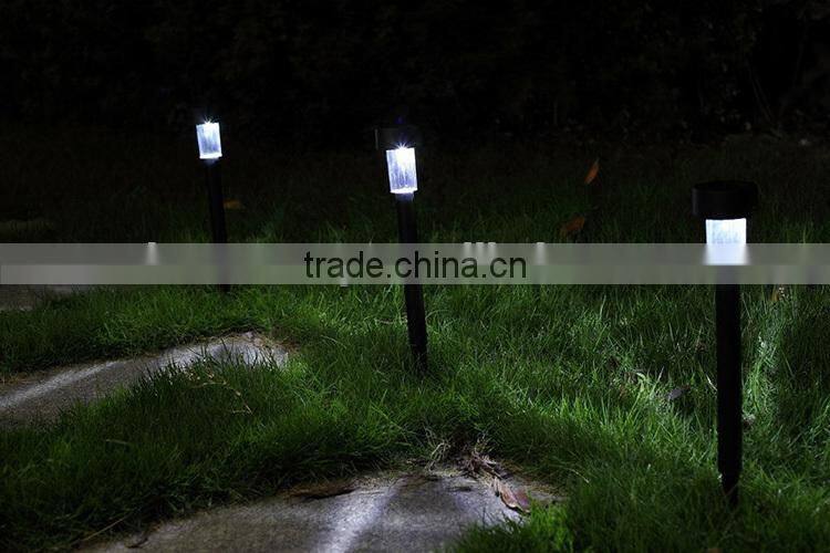 LED solar lawn lamp