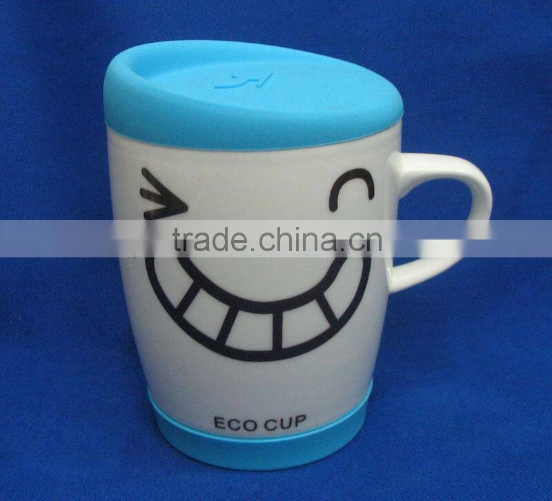 2012 newest porcelain coffee mug with silicon lid and bottom BY-SB2