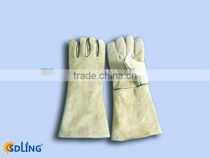 durable welding glove