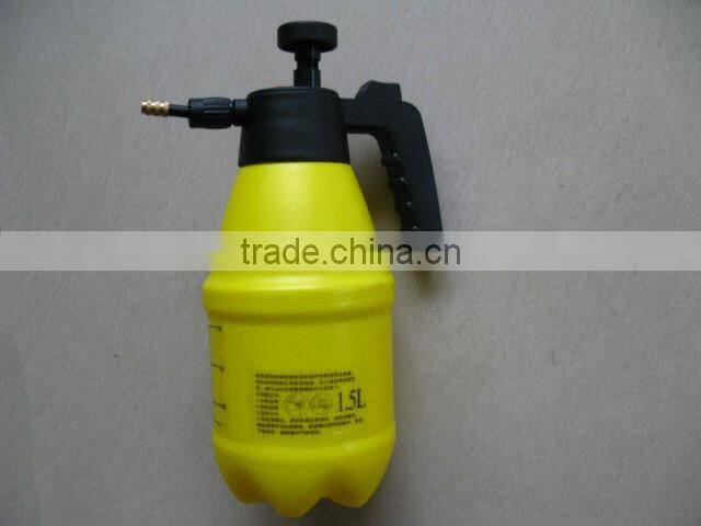 PE plastic garden pressure sprayer