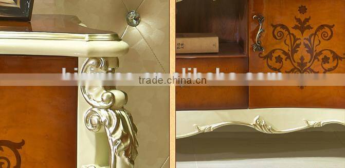 European Style TV Stand, Parquet Pattern Wooden TV Cabinet, Nice Carving Living Room TV Stand (BF01-ML048)