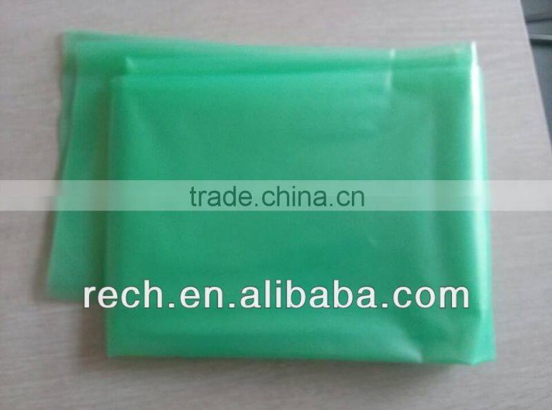 Anti-slip polyethylene dust cover sheet