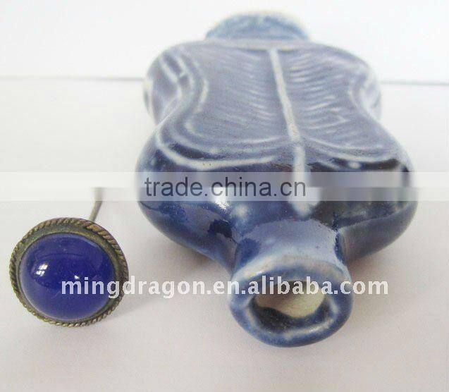 Chinese white and blue porcelain hand painting painted snuff bottle collection