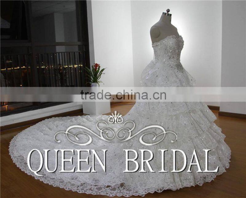 Real Works China Custom Made Luxury Crystals Cathedral/Royal Train Wedding Dresses