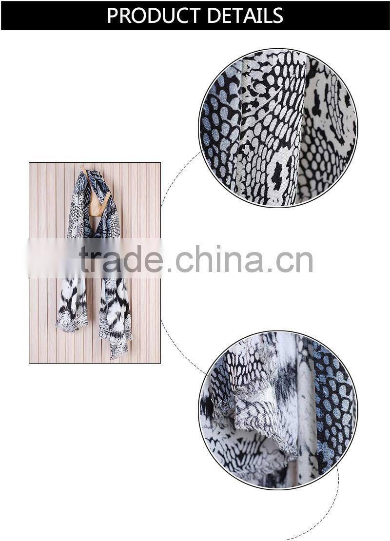 Comfortable winter warm shawl scarf made by hand