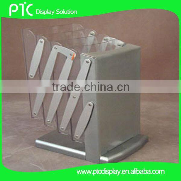 Zig zag brochure stand