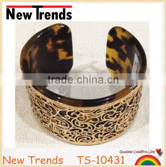 Latest design tortoise shell bracelet cuff with gold surface 2014