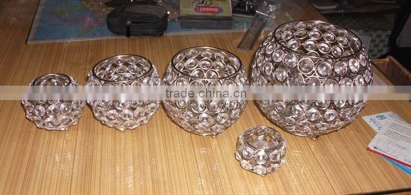 Crystal ball t-light holder for wedding table