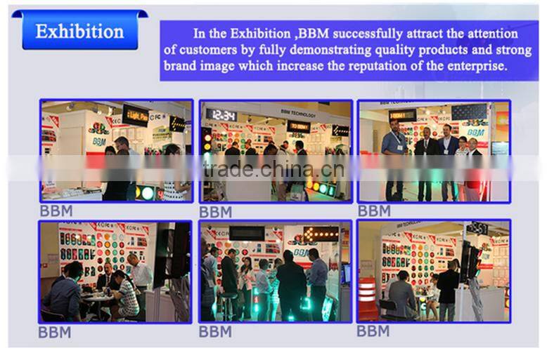 roadway low power traffic light