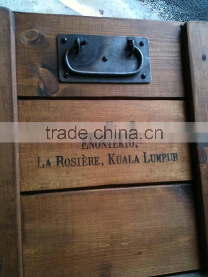 Retro Steamer Travel Storage Trunk