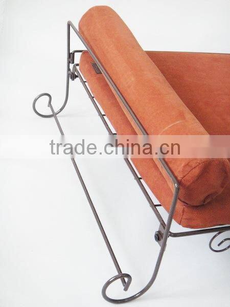 Hot selling Metal Scroll Comfort pet sofa cat dog sofa