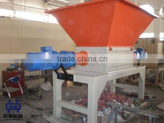 New design pvc pipe / plastic / rubber / tyre cutting shredder machine