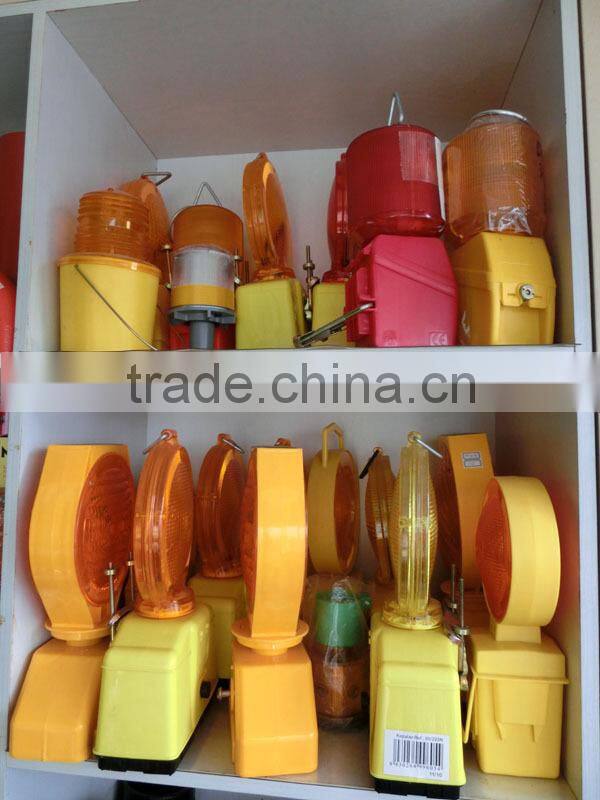 LED Traffic Warning Light with Dry Battery