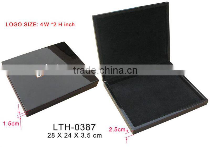 wooden box with lacquer lid