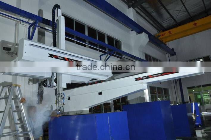 Robotic arm for Injection Moulding Machinery Ranges From 650 Ton to 2200 Ton