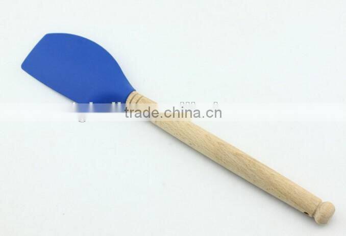 Popular Kitchen Utensil Silicone Cooking Spoon With Wooden Handle