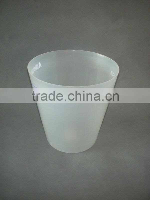 plastic sute trash can