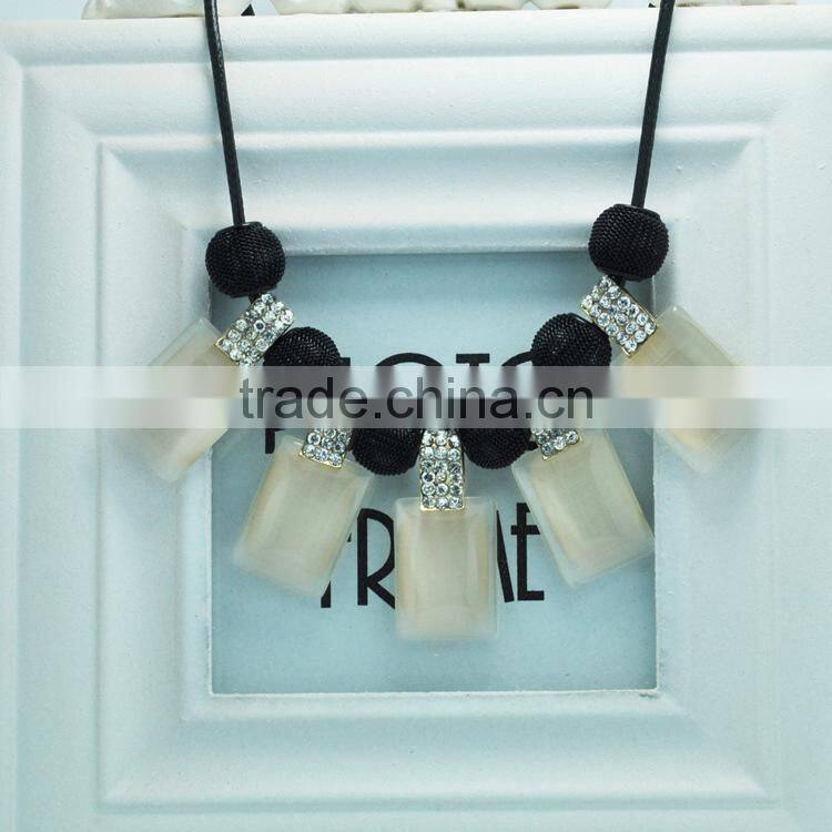 2015 last alloy necklace hot sale beautiful Jewelry for laddy