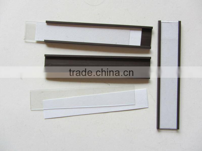 Label holding C profile magnetic strip