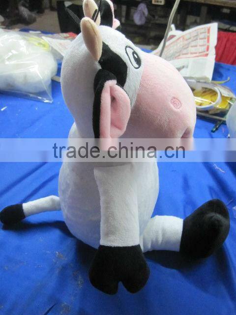 HI EN71 Singing Stuffed Cow Plush Toy