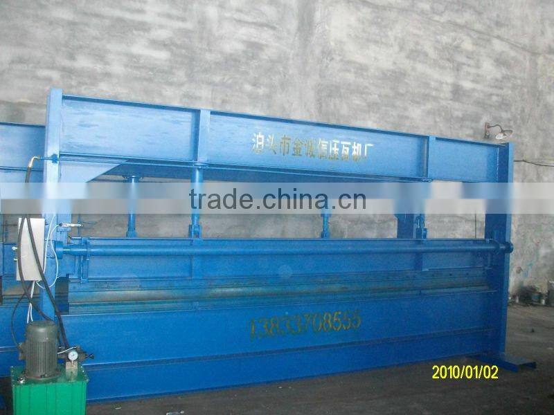 Hydraulic bending machine