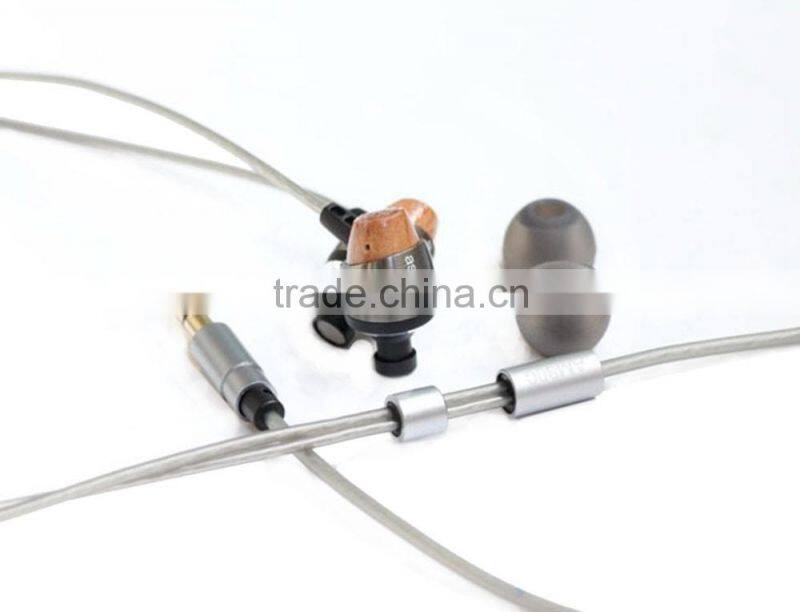 Astrotec AM-800 In-Ear Dynamic High Performance Earphones