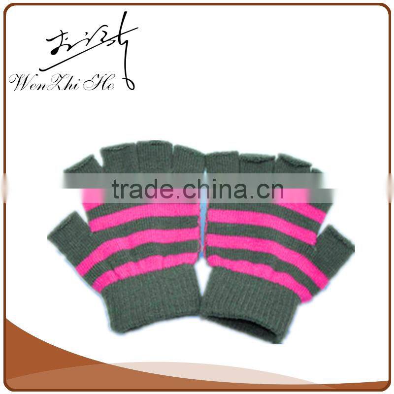 Long Cuff Kids Ski Gloves Mittens in Pink And Grey
