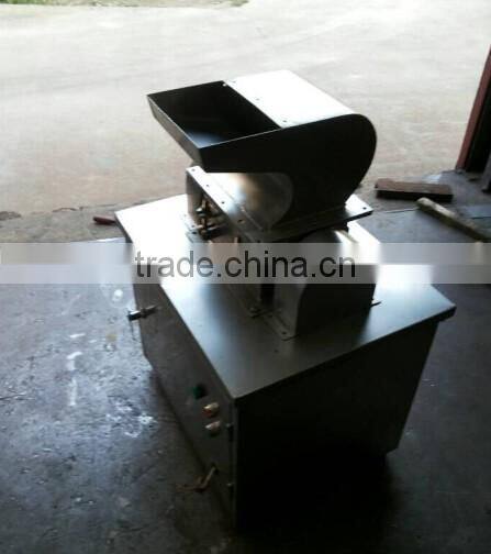 New Type Herbs Cutting Machine with CE Certification for Sale