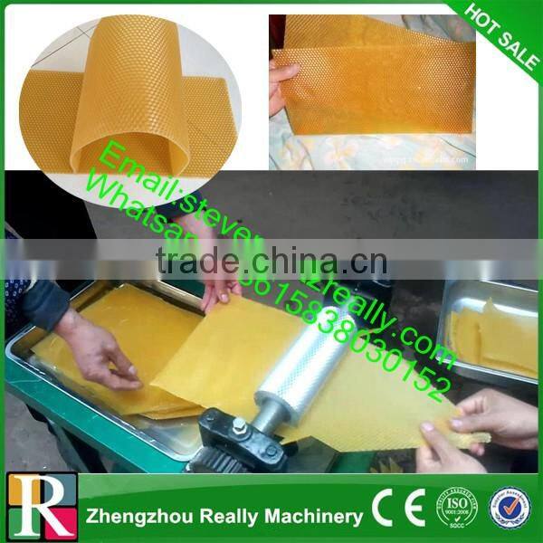 High Quality beekeeping foundation roller /beeswax foundation comb mill
