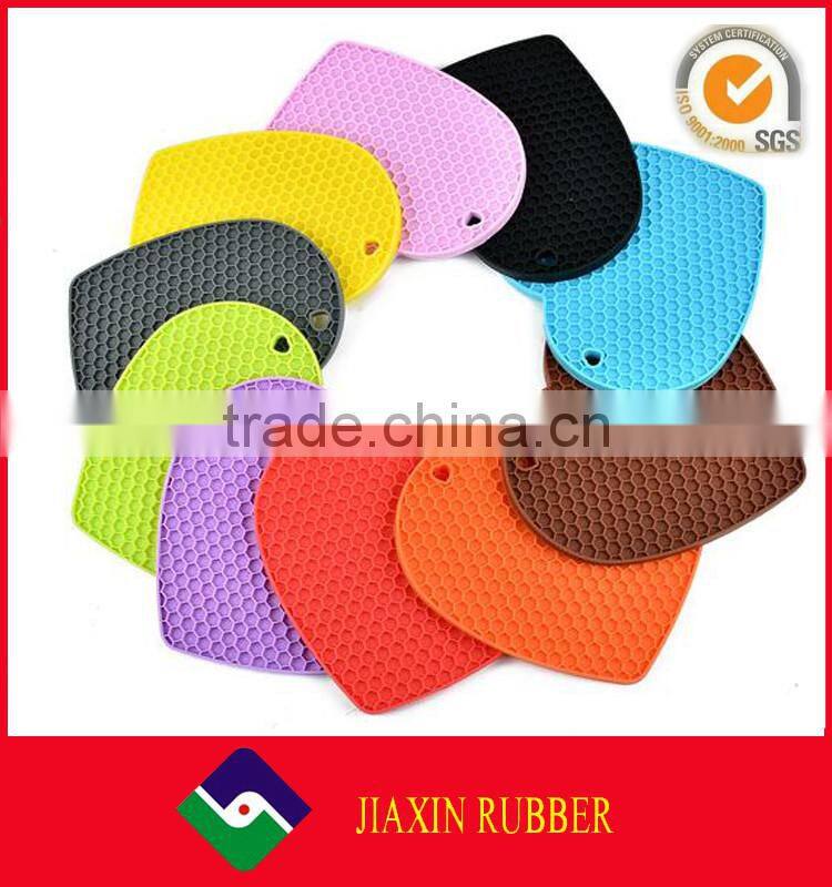 Heart shapes silicone coffee table placemat f, heat resistant placemats